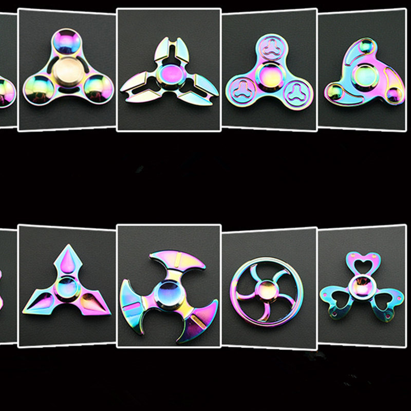 Metallic Zinc Alloy Bländning Färg Rotate Hand Spinner Spinnande topp Peg-top