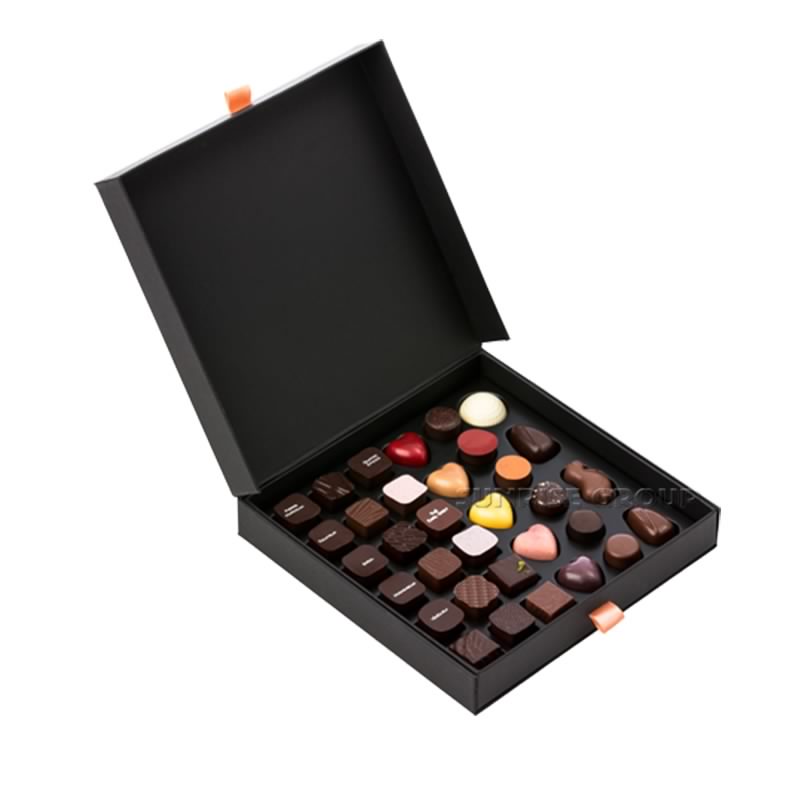 Vacker papperskort Magnetic Closure Choklad Presentförpackning