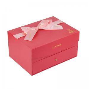 Glidande kartongpapplådor