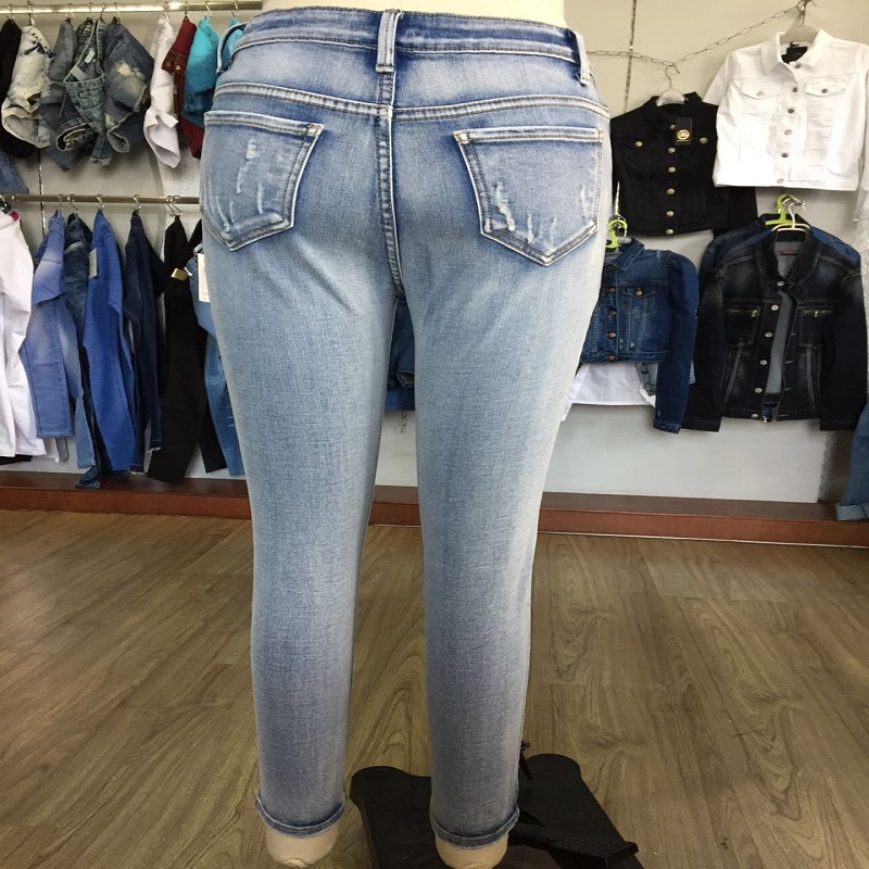 blekvätska rip hem mager jeans WS109057