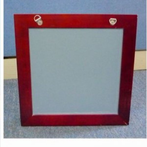 Väggmonterad fotbollsskal