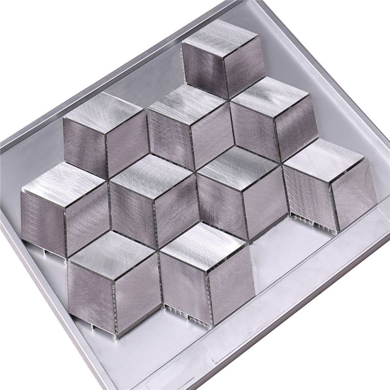 Mattgrå aluminiumplattor för köksvägg i badrum