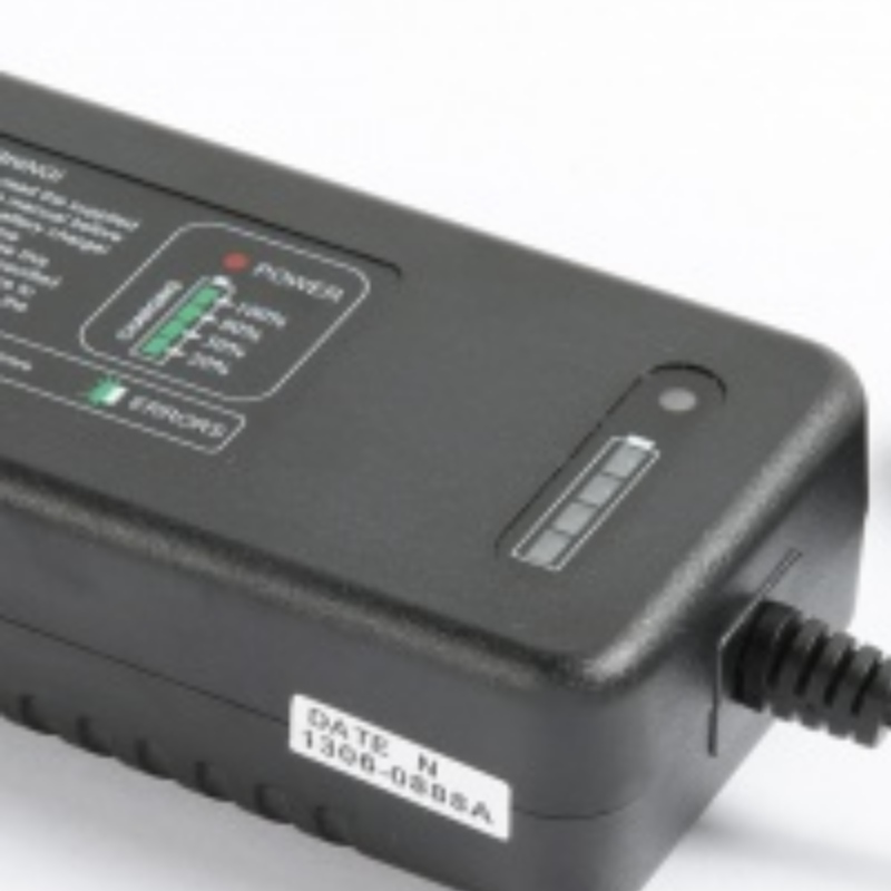 Laddare för 3 ~ 6 Cell 9.6V ~ 19.2V LiFePo4-batteri