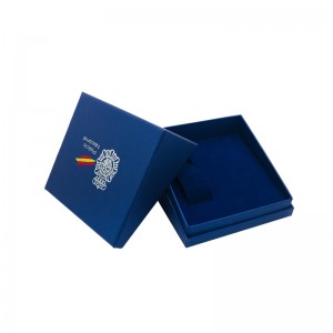 Anpassad lyxig juvelkartong