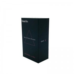 Vackert inslagna presentförpackning anpassad stor presentask