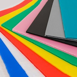 ihåligt ark av polypropen