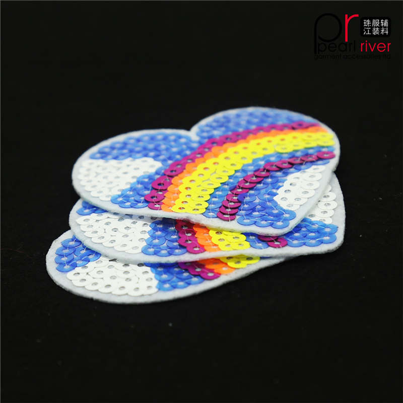 Rainbow hjärta form paljett