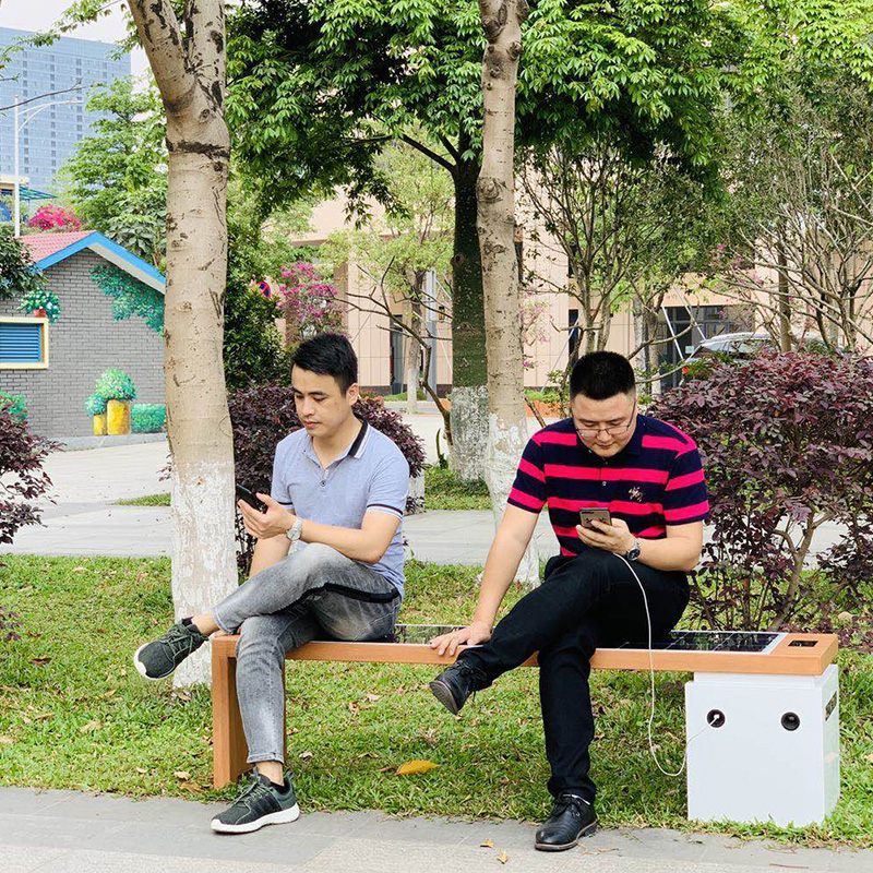 Smart Park Bench Wireless Energy Wireless Charger