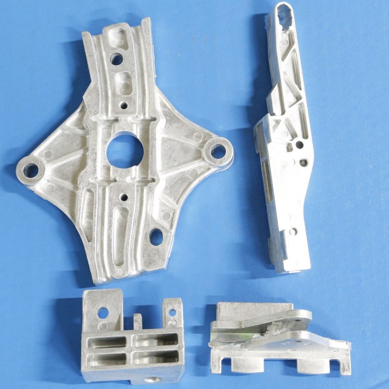 Anpassad OEM aluminiumgjutning CNC-bearbetning av bildelar / reservdelar / efterförsäljningsdelar