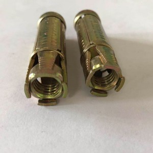 4 st av tunga sköldankar