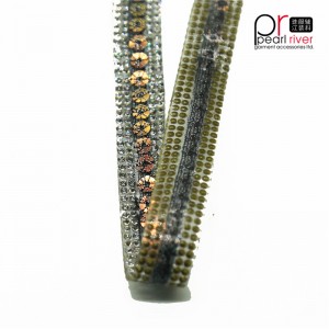 Senaste Rhinestone-trimning med sy-paljetter anpassade