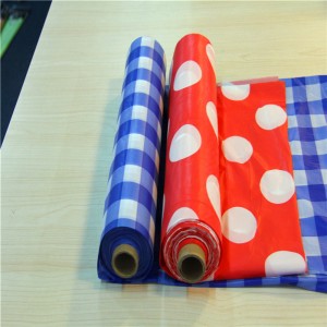 Engångs tryckt pvc-duk med nonwoven-rullar