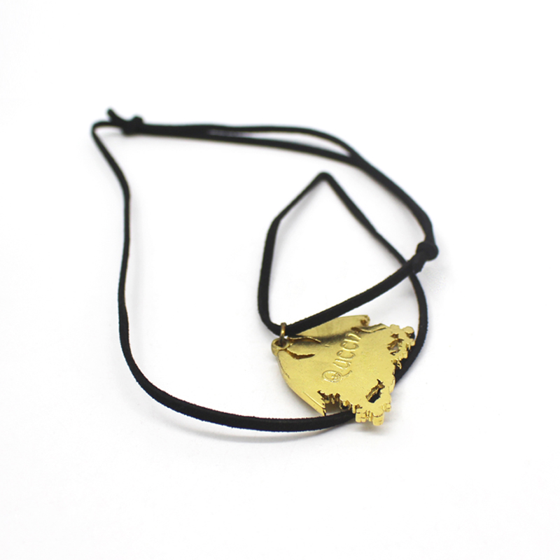 P002 halsband