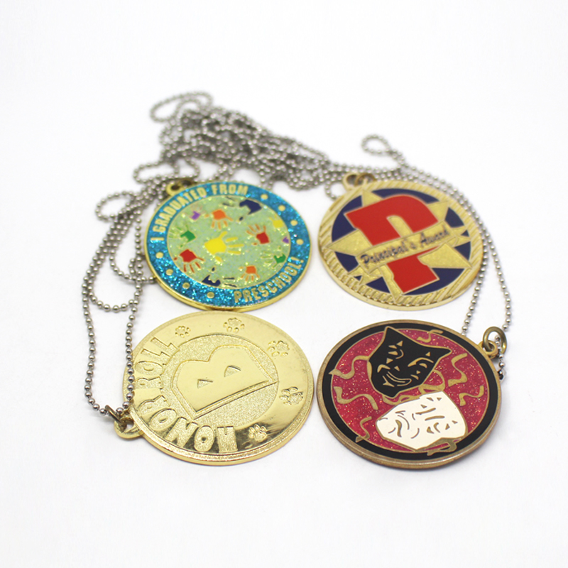 P004 medaljonger