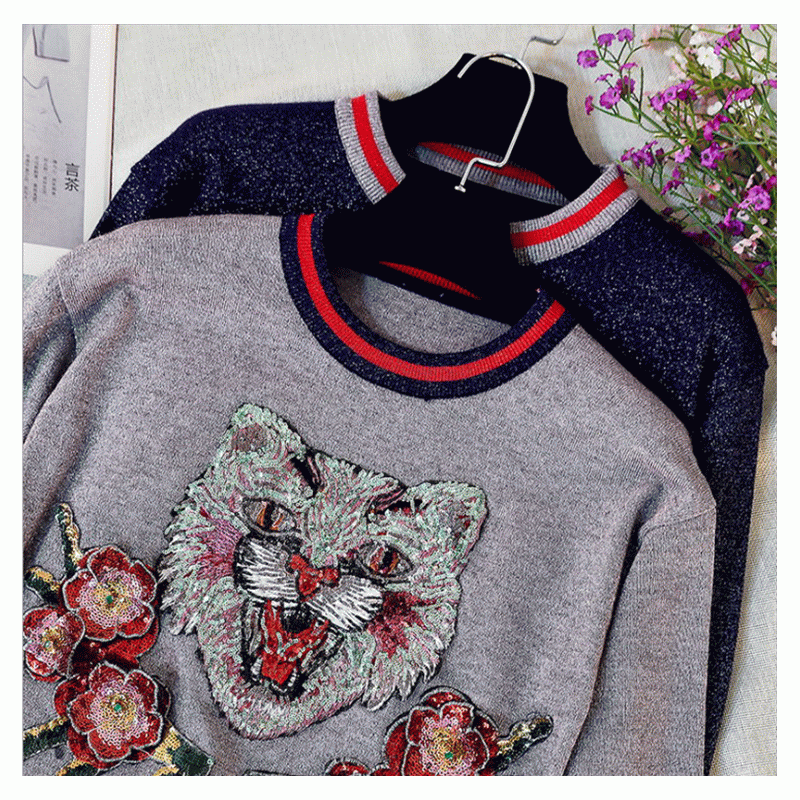 Handgjorda Sequined Appliques och Blommor Stickad Pullovertröja för kvinnor