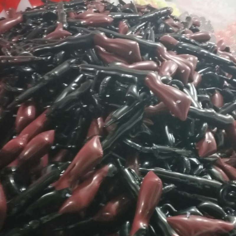 Festtillbehör Partihandel Uppblåsbara Blås Tommy Gun 80cm Stor Rolig Fest eller Fancy Dress Accessory