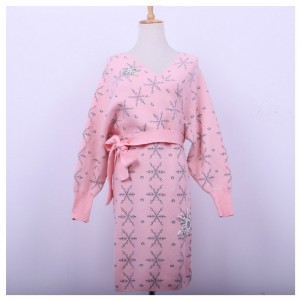 2018 Hot Snowflake Rhinestone Appliques Ladies Slash Cardigan Stickad Klänning