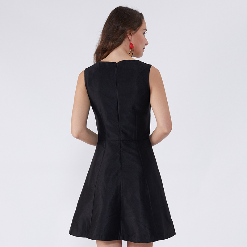 2019 Svart Vit Patchwork Sweetheart Tillfälligt Klänningar Kvinnor Mode Klänning Kläder JSDJ2258
