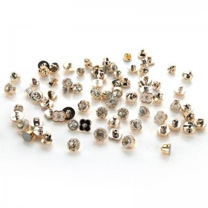 Nyaste försäljning utsökta kreativa avantgarde plagg knapp mode bulk uv strass knappar