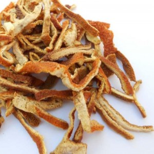 Torkad mandarin eller apelsinskal