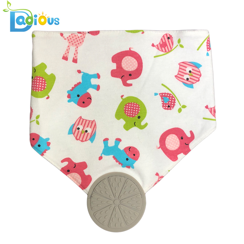 Nyaste design BPA Free Bib Tugga Bandana Cotton Teether Bandana Bib Baby Haklappar för att dröja och tänder