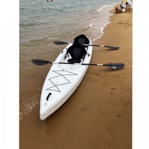 Skräddarsydda uppblåsbara kajaker med dubbla säten i Kina