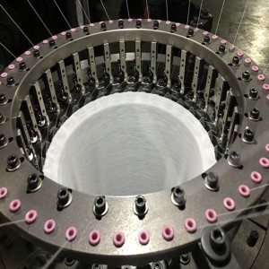 Kroppstorlek med liten diameter cirkulär stickmaskin för bandana