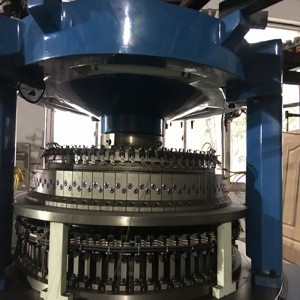 Hög hastighet cirkulär stickmaskin med liten diameter