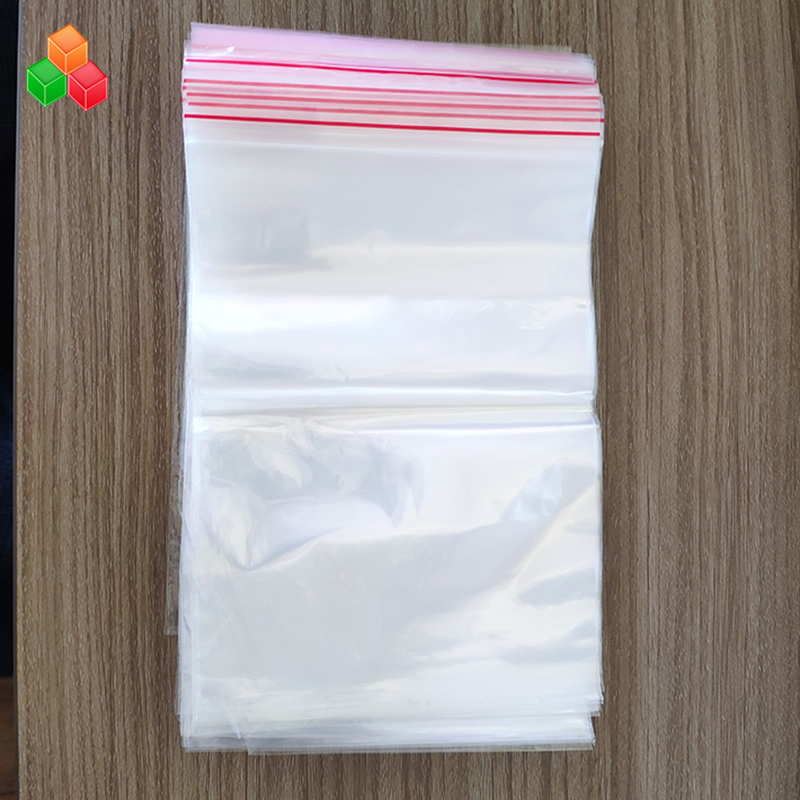 Fabrikspris anpassad utskriftsstorlek återanvändbar tydlig trycktätning plast PE PP zip-lock förpackningspåse för mat / plagg