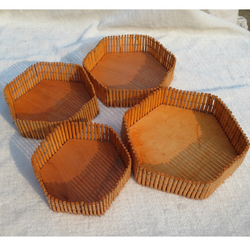 Torkad fruktlagringskorg