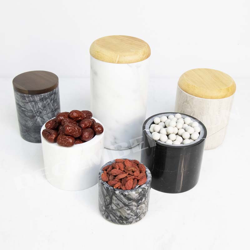 Marmorkrukor med lock till köksutrustning