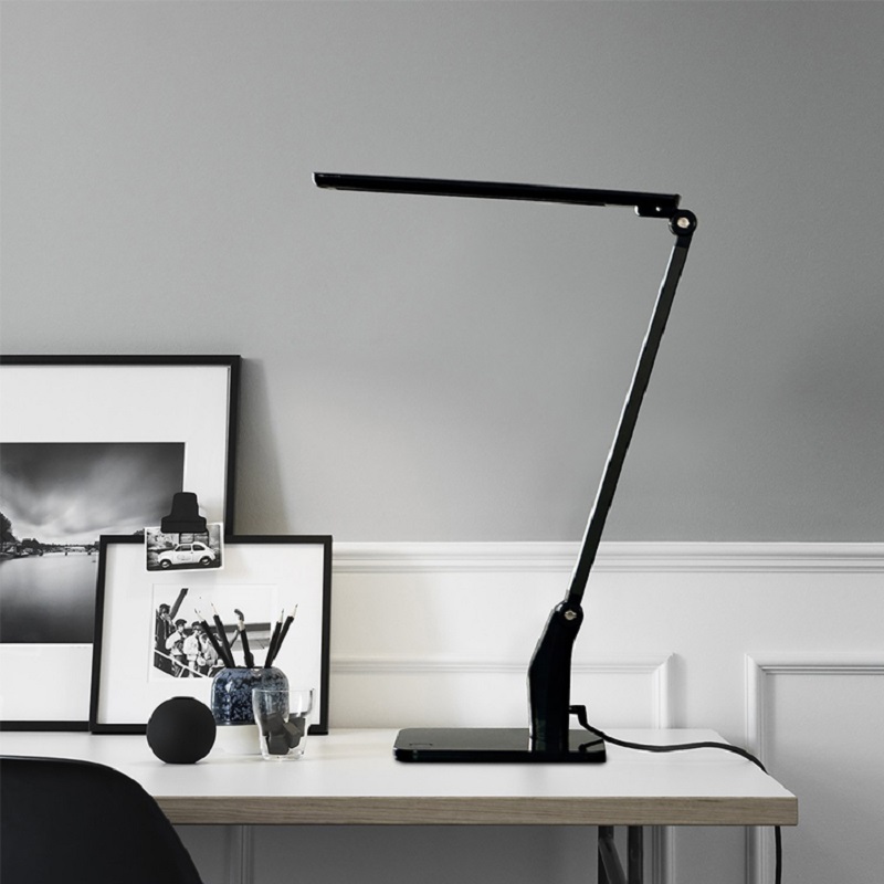 1689 USB-minne Dimmable Modern restaurang för svart färgkaffe (Follble Led Desk Light CC Table Lampa)