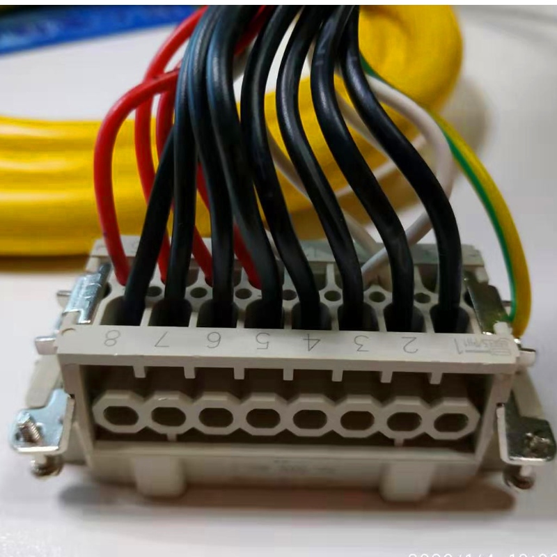 Kopplande tråd i temperaturkontrollpanelen