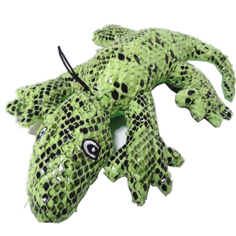 Hundtuggleksak med plushleksak för skojs skull.