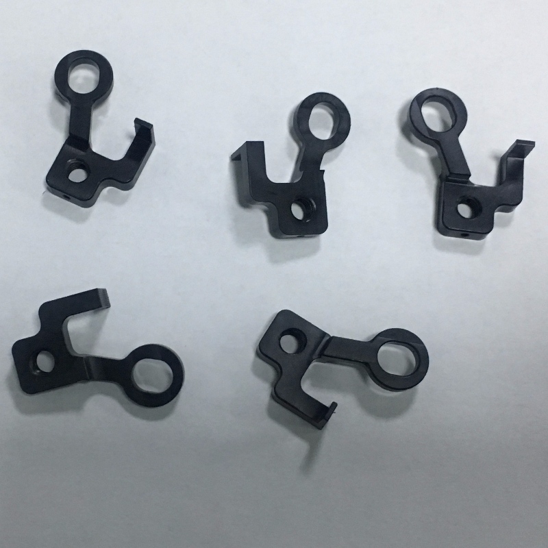 CNC-fräsdel / PEEK-material, svart / Lätt deformerad under kontroll