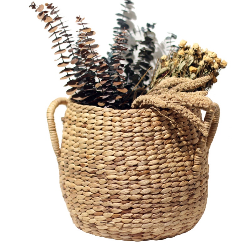 Halmvävd förvaringskorg