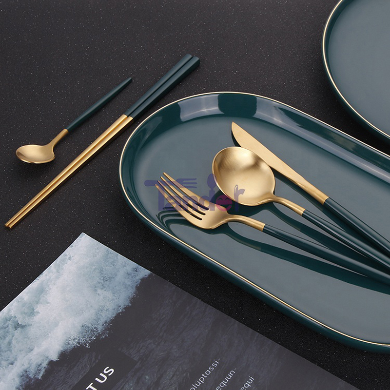 Grön hand Stainless Steel Wedding Full Restaurang Matte Gold Spoon For Knife CutIery Set