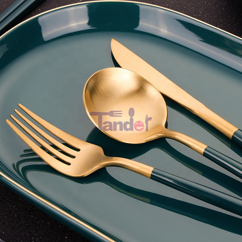 Grön hand Stainless Steel Wedding Full Restaurang Matte Gold Spoon For Knife CutIery Set