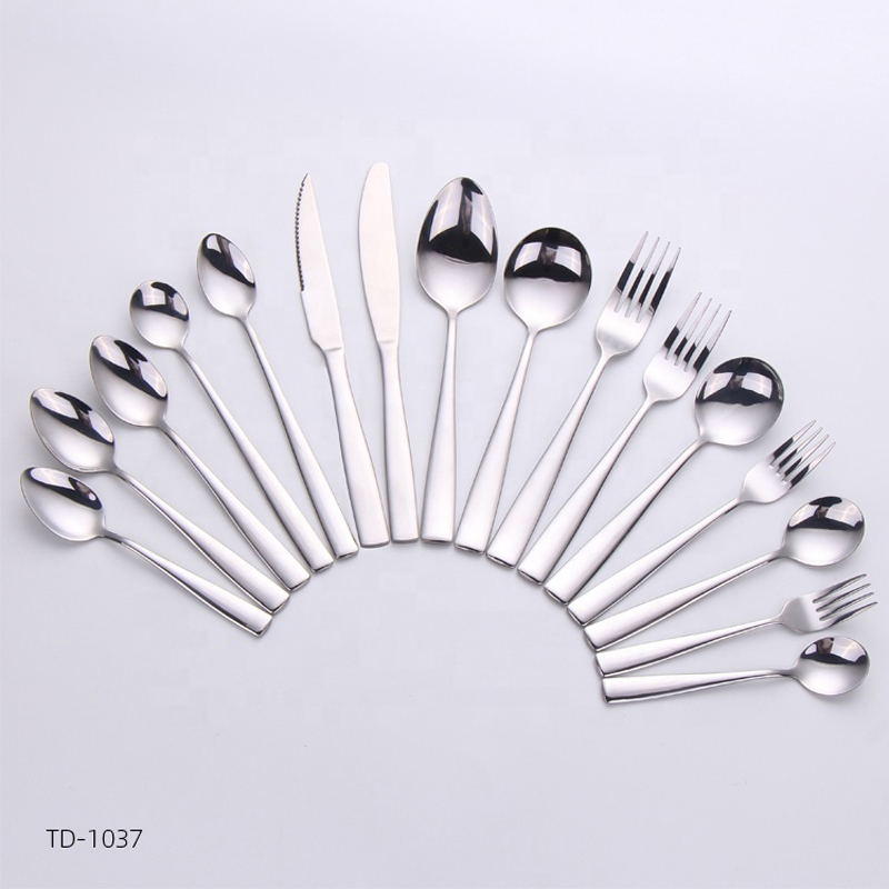 Femton bitar Silverware Platt Cutlery Set