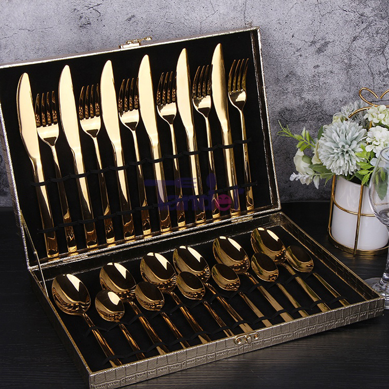 Knivsked Gaffelset Guld Bestick Brilliant Custom Metal Rostfritt stål Hotell 24st Bestick Set med fodral