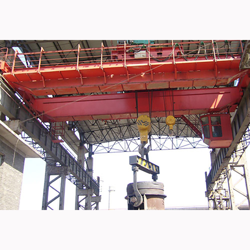 Gjutning över huvud Crane