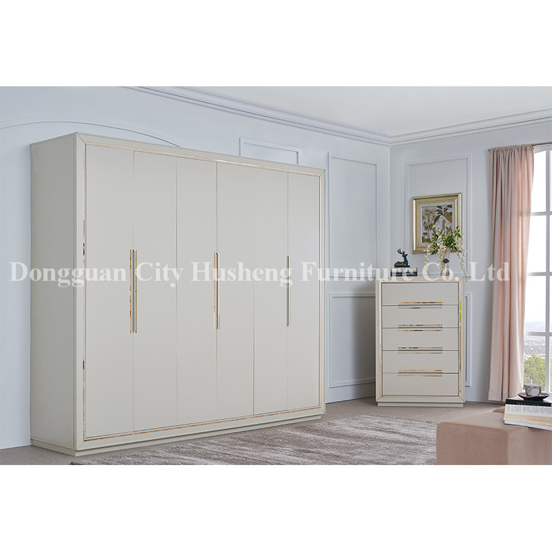 Modern Elegant Bed Soft Set Furniture med High White Glassy Målning