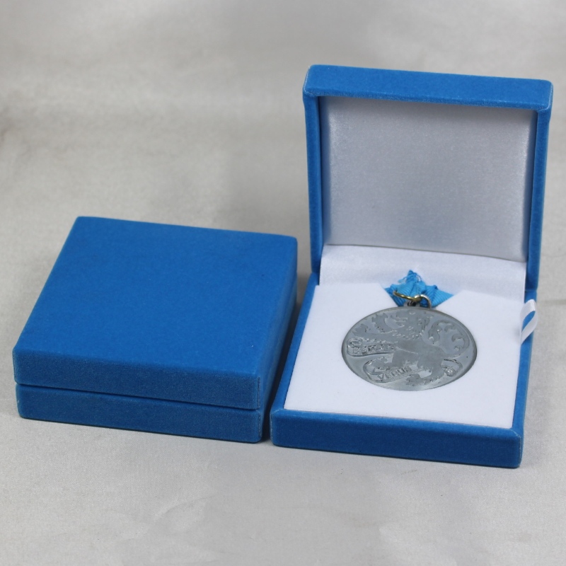 Objekt V-06 kvadrat Plastic Flannelettbox för 50-60 mm mynt, bricka, manschettknappar, slipsklämma, medalj osv. mm.88*91*33, vikter kring 85g