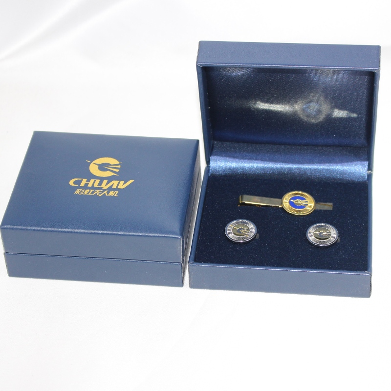 Artikel V-09 rektangel Leatherette Paper box för 50-60 mm mynt, manschettknappar, knäppklämma, emblem etc. mm. 98 * 84 * 38, vikter cirka 105 g