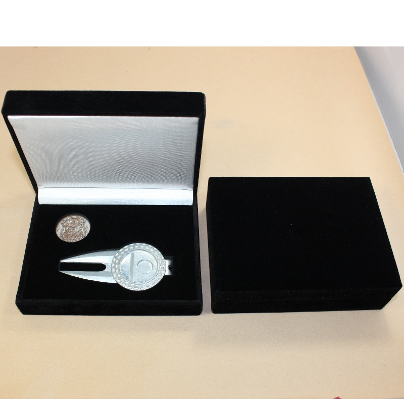 Objekt V-18 rektangel Leatherette Paper box for double coin eller 60*100mm medaljong 65286; brickor osv. mm.120*90*40, vikter omkring 135g