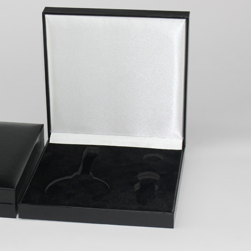 Objekt V-23 kvadratisk PU-läderlåda för 120*120mm Mynt, medaljer och brickor etc. mm.160*160*38, vikter för 280g