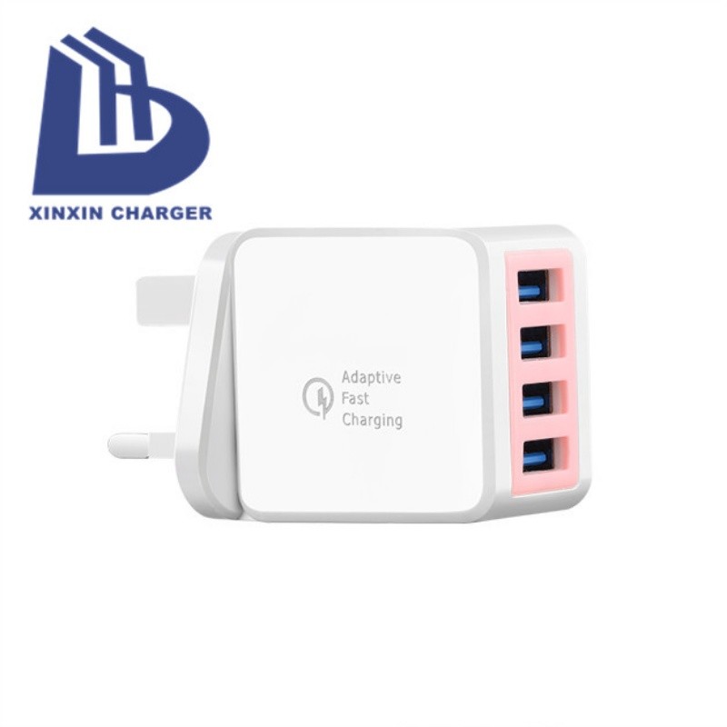 EU/USA/UK Plug 2.1A 4 Port USB-Wall Charger AC ReseCharger bärbar laddare 18W 3.0