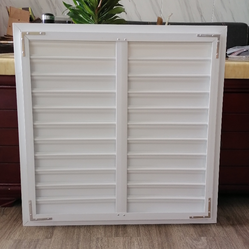 Anpassad extruderad PVC-persienner av persienner, fönsterluckor för plantage. Luftrör för avgasfläkt