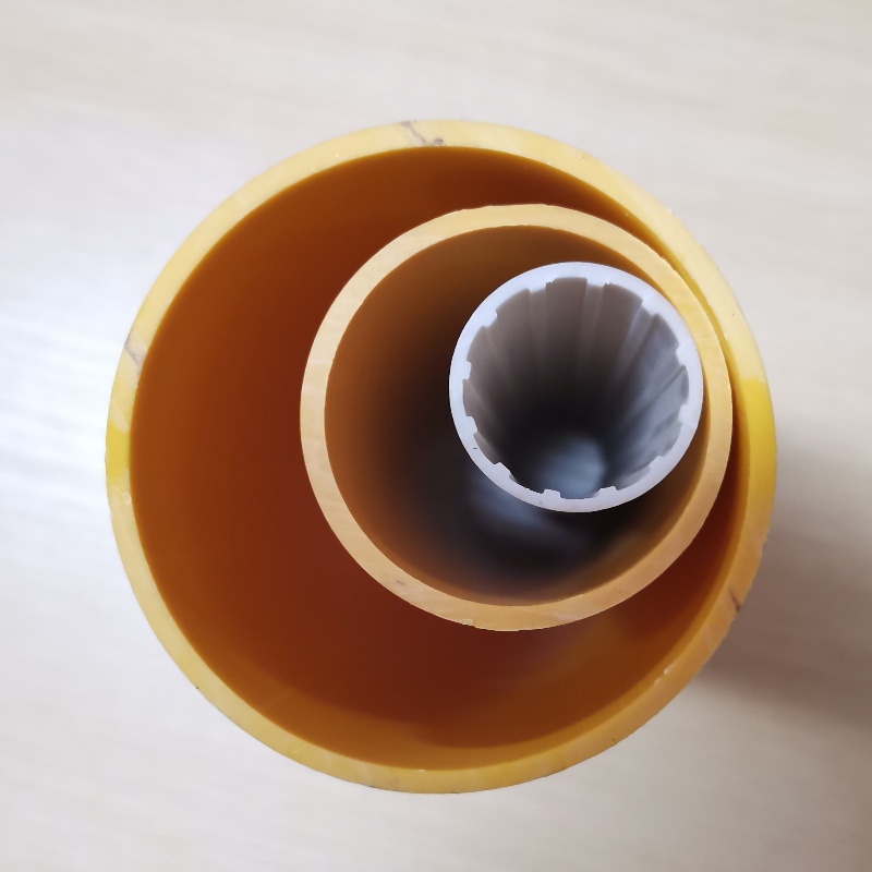 Anpassad extruderad PVC plaströrsmöbelkvalitet PVC-rör