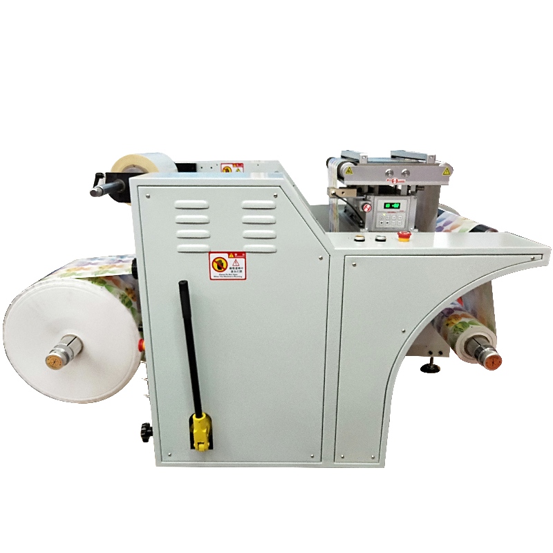 XHM500 -C-J automatisk lamineringsmaskin för korrigerande film